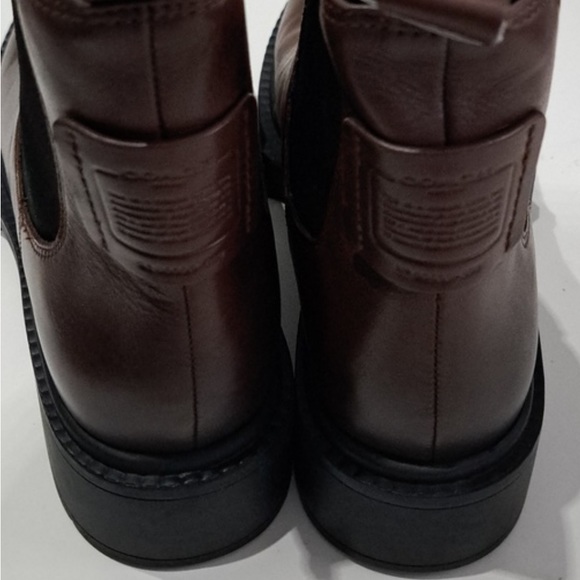 New Coach Lyden leather lug sole Chelsea short boot - Picture 2 of 6